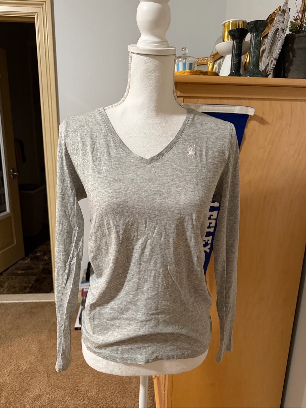 EUC Polo Ralph Lauren Lightweight Gray V-Neck Long-Sleeve Women's Top Size Small